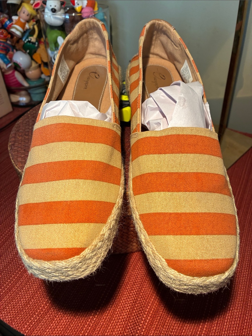 Easy Spirit Fawn and Orange Canvas Slip ons US Size 10N